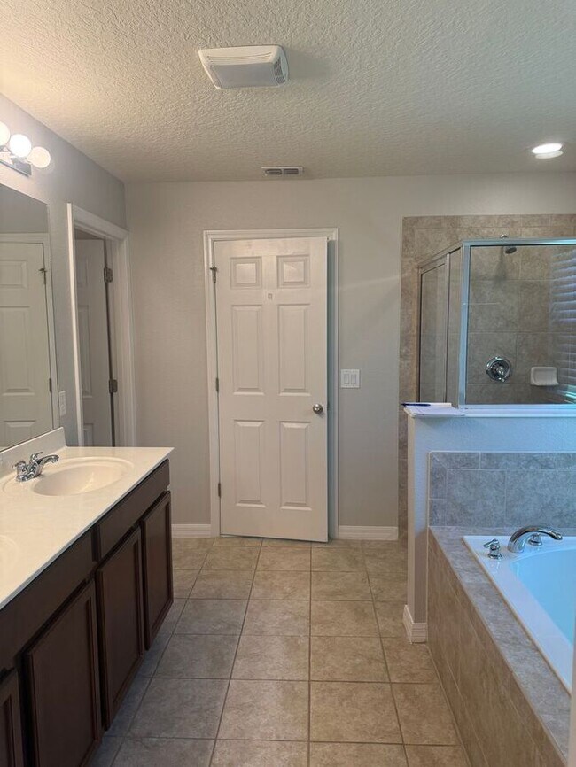 Building Photo - 2 Story Home in JOHNS LAKE POINTE, WINTER GARDEN