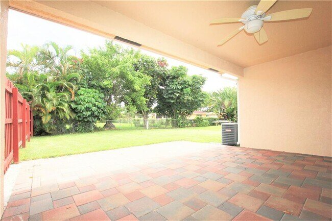 Building Photo - 4261 NW 110th Ave