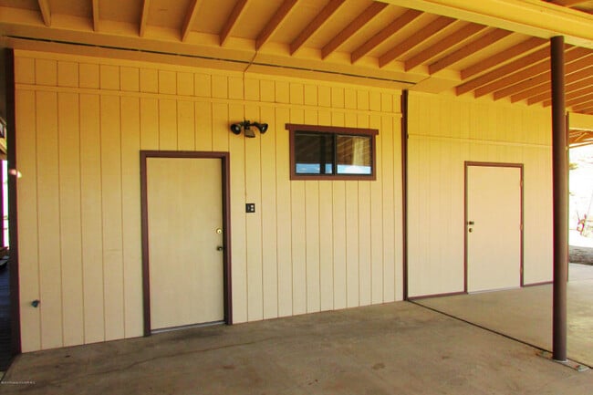 Building Photo - Unique 2 Bedroom with Large Office of US 64