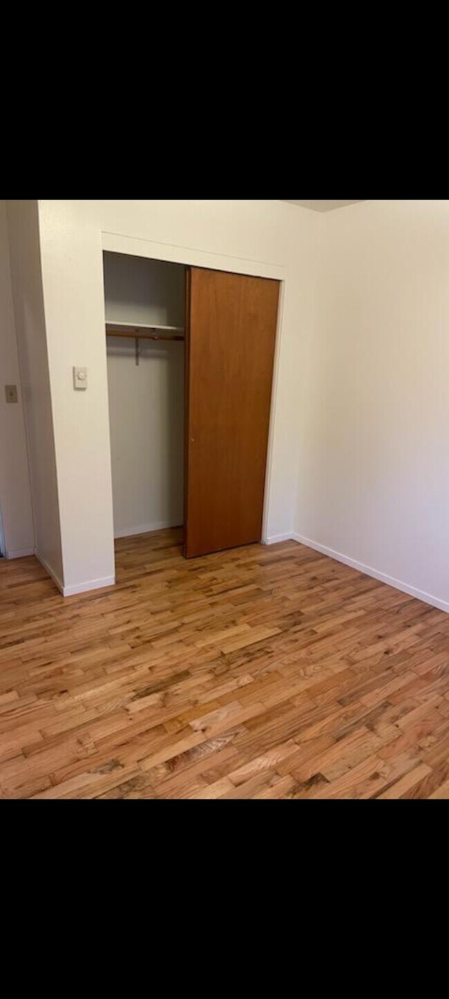 Bedroom 2 - 1104 S 40th Ave