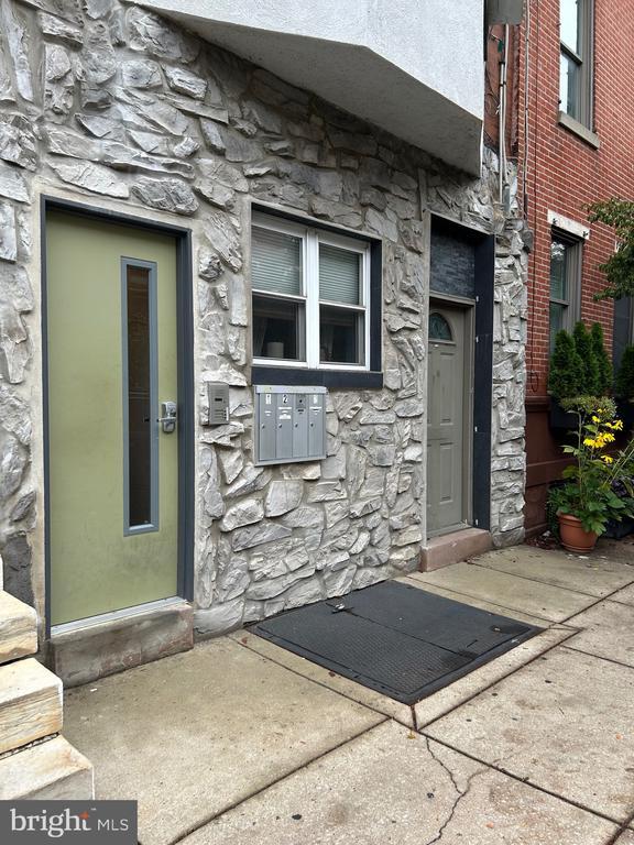 Building Photo - 1217 Ellsworth St