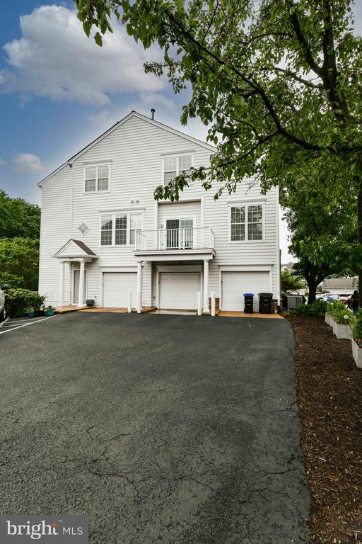 Building Photo - 6324 Eagle Ridge Ln