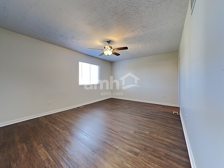 Building Photo - 6697 Bedington Ln