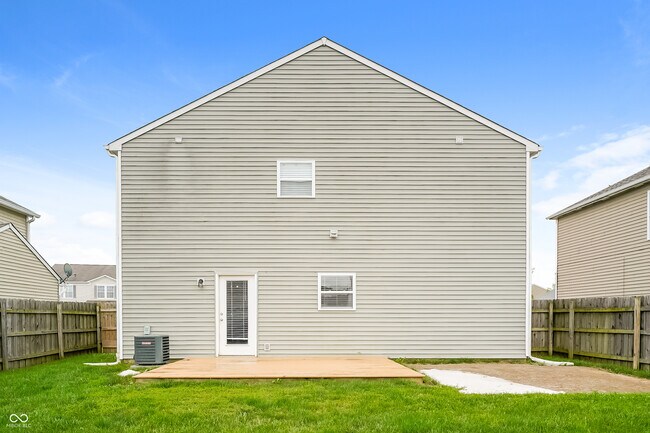 Building Photo - 622 Greenway St