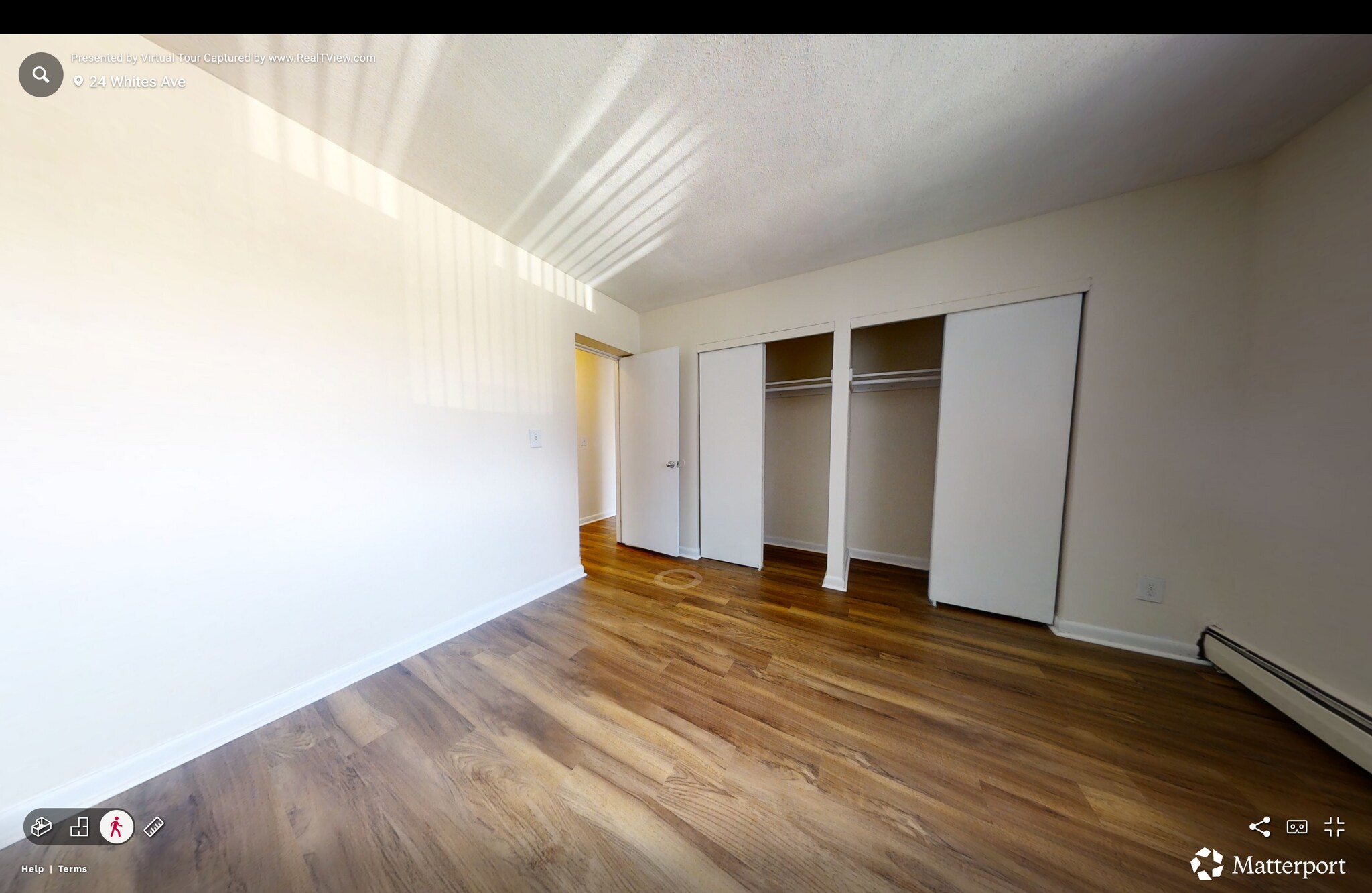 Building Photo - 16 Whites Ave