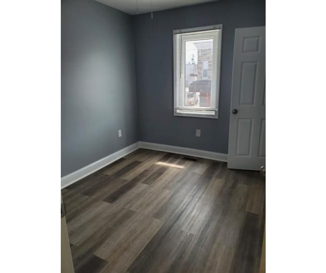 Building Photo - 2101 McHenry St