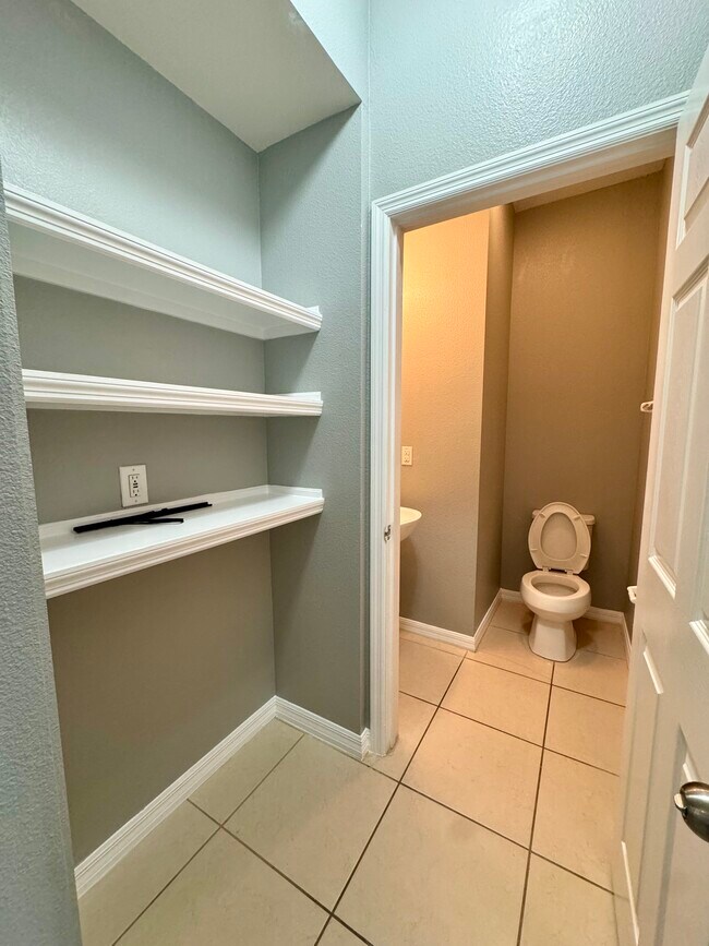 Building Photo - 3745 Brighton Park Cir