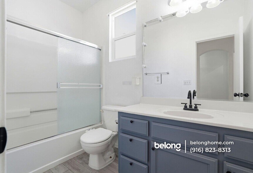 Building Photo - 1714 Nicol Way