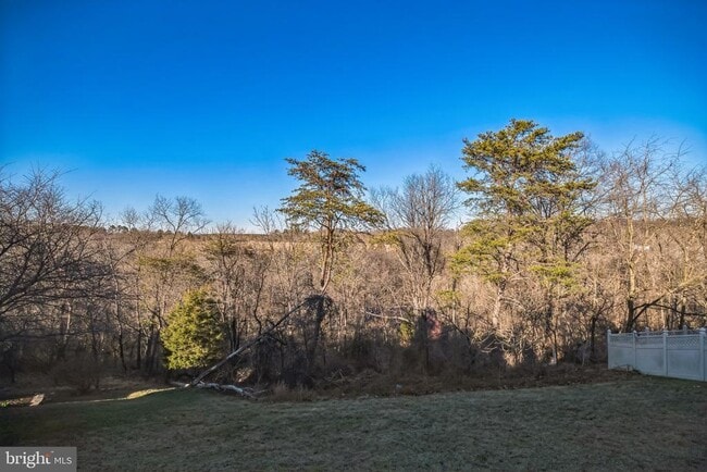 Building Photo - 215 Kemper Ct