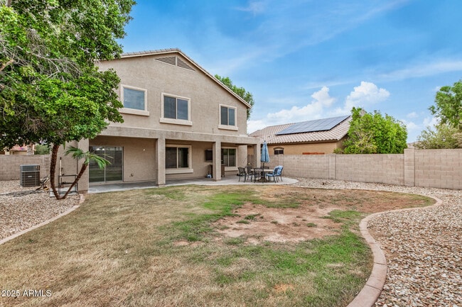 Building Photo - 305 S 165th Dr
