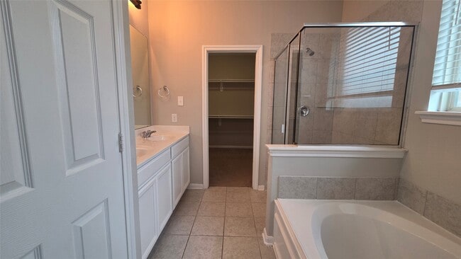 Building Photo - 25907 Azure Rock Ln