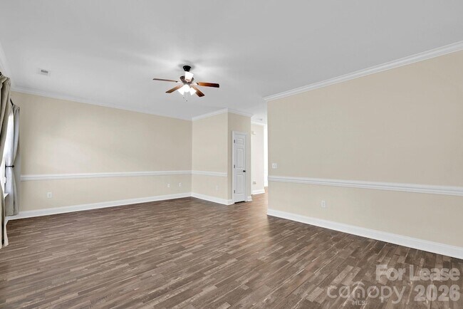 Building Photo - 163 Forest Ridge Rd