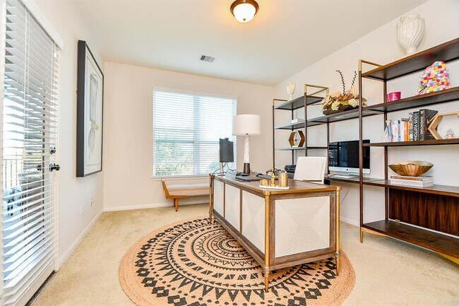 Building Photo - 3515 Summer Ranch Dr