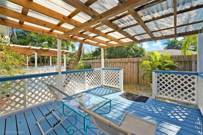 Building Photo - 212 SW 1st Ave