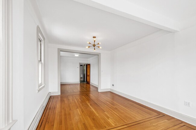 Building Photo - 1012 74th St