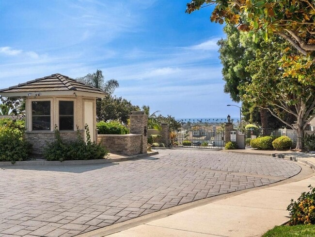 Building Photo - 6923 Whitecap Dr