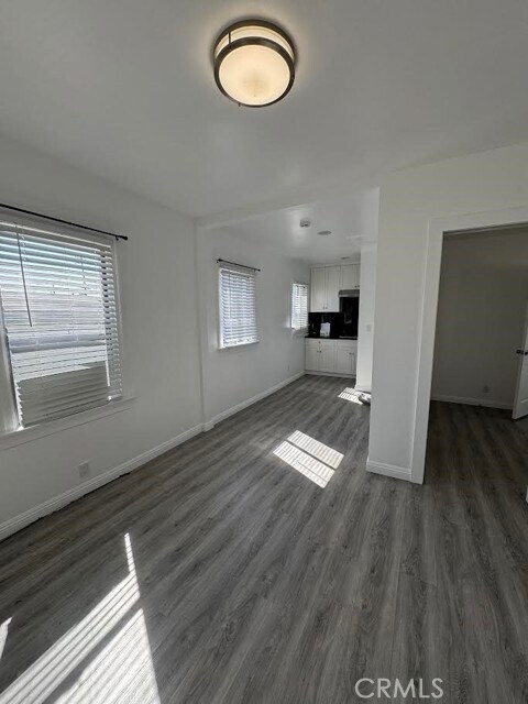 Building Photo - 608 Electric Ave