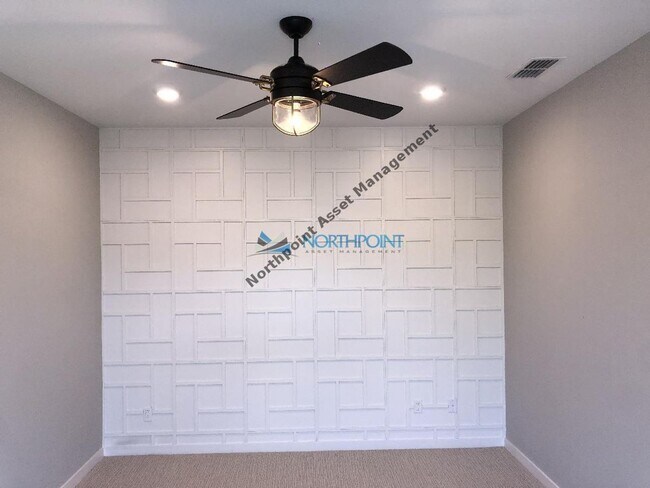 Building Photo - 5013 Wuthering Ave
