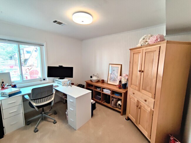 Building Photo - 11106 Del Rio Dr