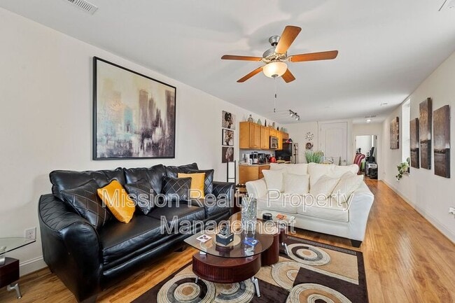 Building Photo - 4307 Fountain Square Plaza