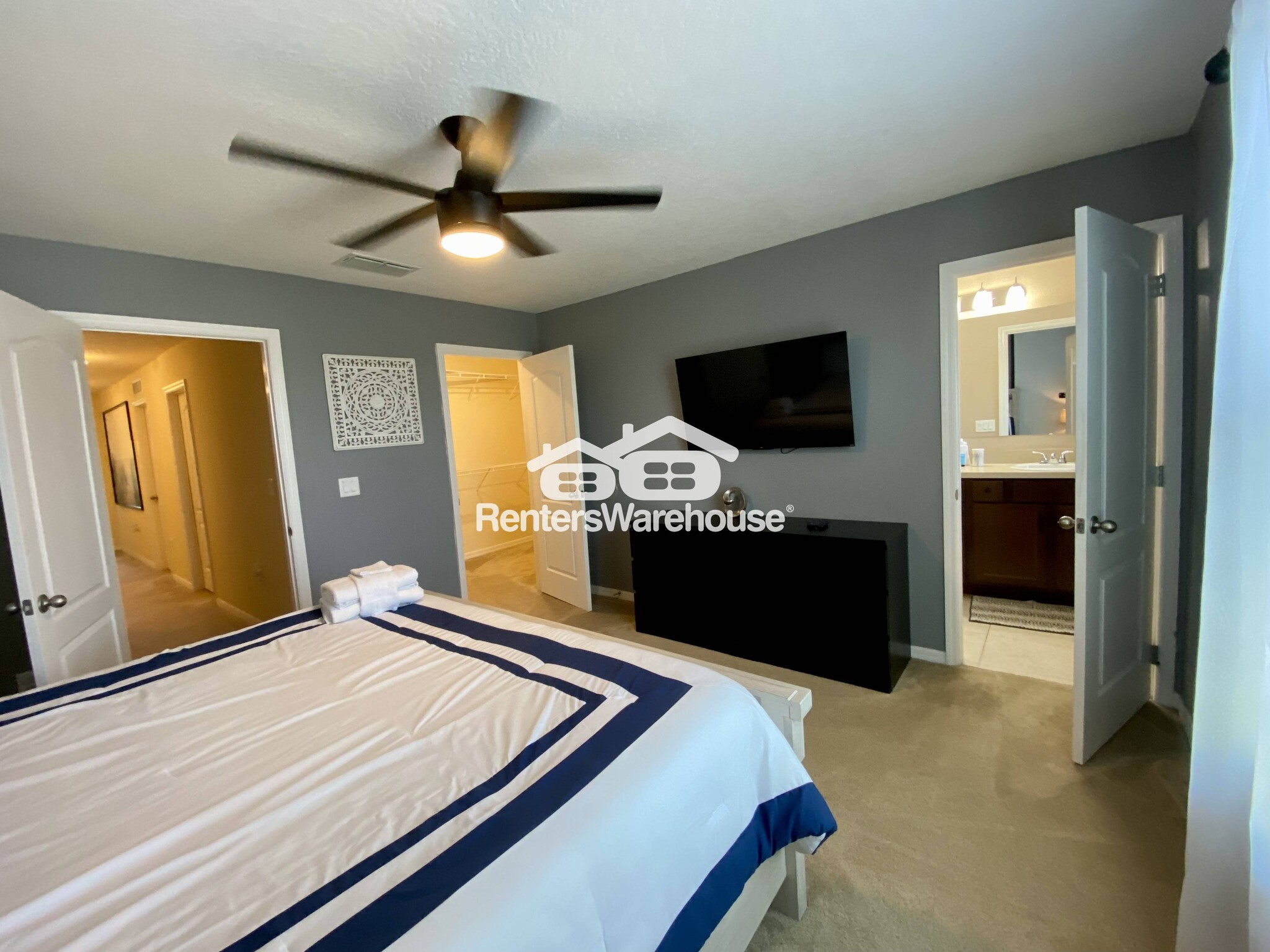 Building Photo - 269 Primrose Dr
