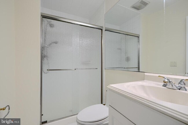 Building Photo - 2101 Tufton Ave