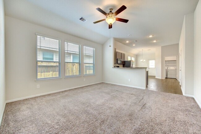 Building Photo - 14469 Sugar Pines Dr