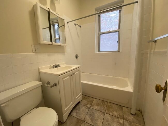 Building Photo - 327 Huntington Ave