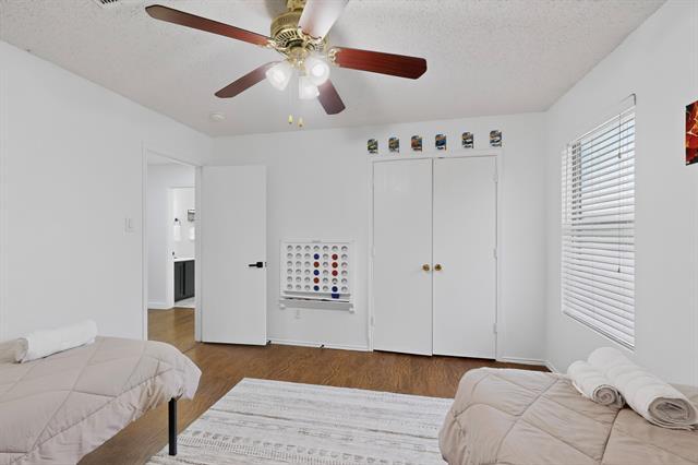 Building Photo - 2316 White Oak Dr