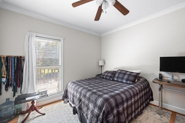 Building Photo - 312 Sloan Rd