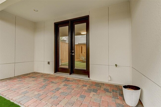 Building Photo - 2724 Dolce Oaks Dr