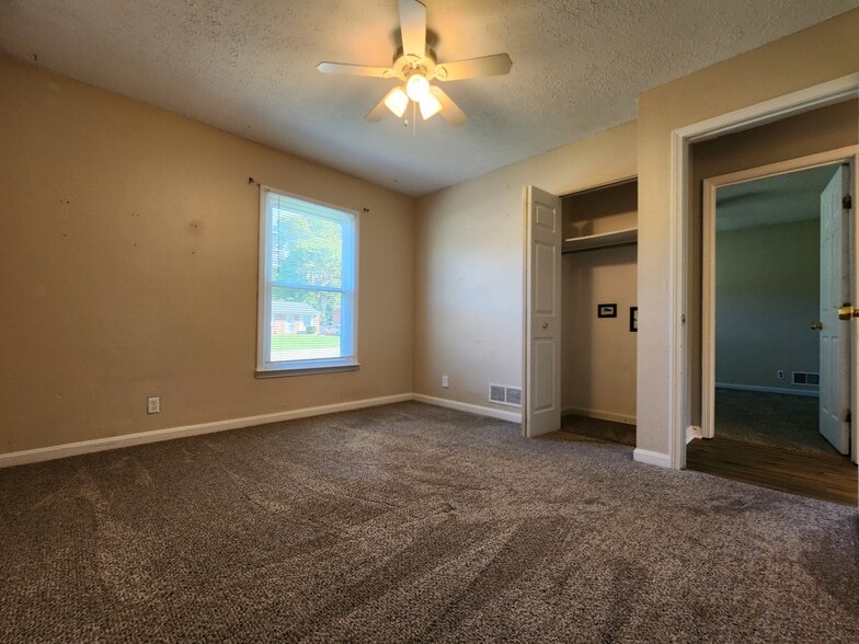 Building Photo - 11412 Kendrick Dr