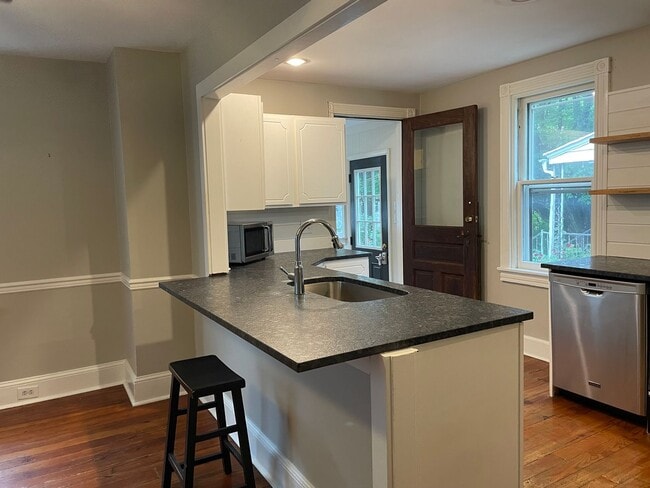 Building Photo - Beautiful 3 Bedroom House in Strasburg