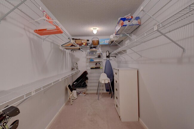 Building Photo - 7194 Promenade Dr
