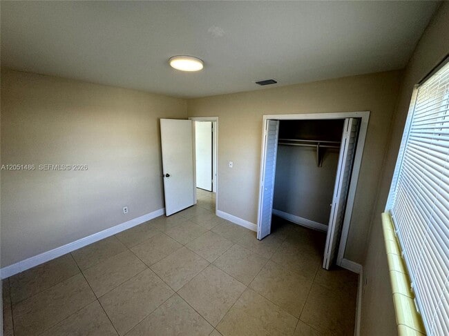 Building Photo - 3421 SW 32nd Ct