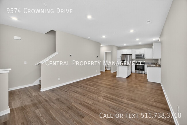 Building Photo - 9574 Crowning Dr