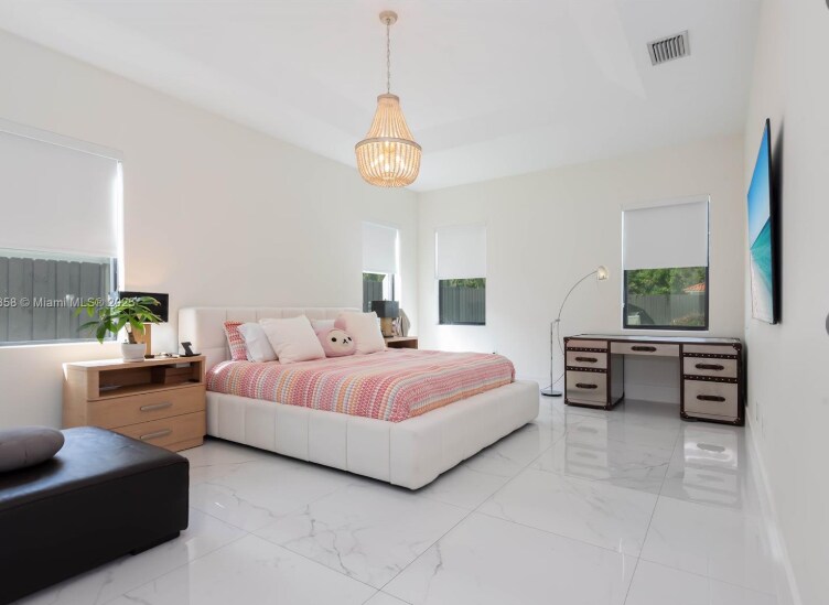 Building Photo - 17320 SW 92nd Ct