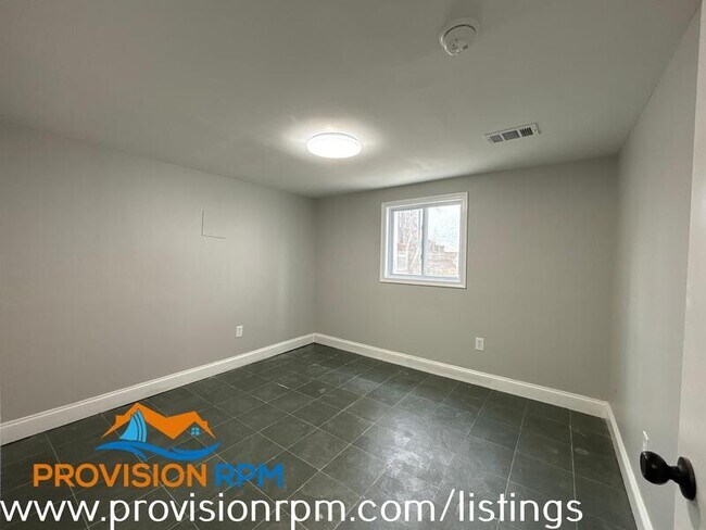 Building Photo - 309 52nd St