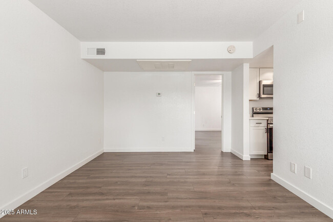 Building Photo - 1822 N 32nd St