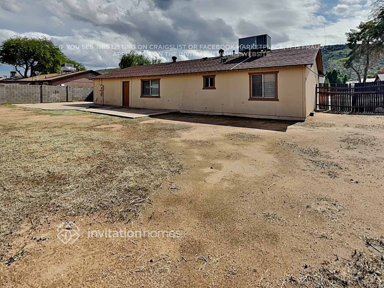 Building Photo - 1536 W Andorra Dr