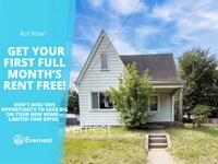 Building Photo - PROMO: Get your first full month’s rent FREE!/3 Bed/1 Bath Home / Vouchers Accepted / Available Now!