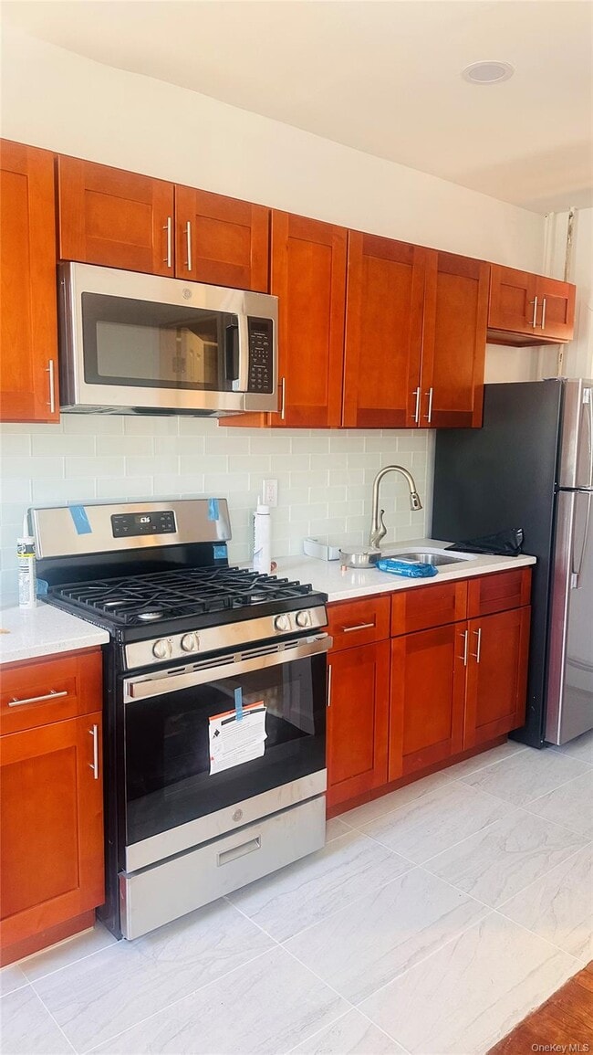 Building Photo - 1233 Glenmore Ave