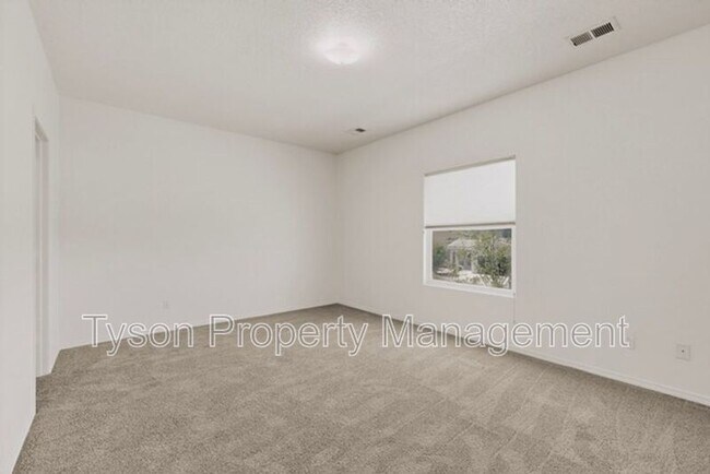 Building Photo - 1840 Bold Ruler St