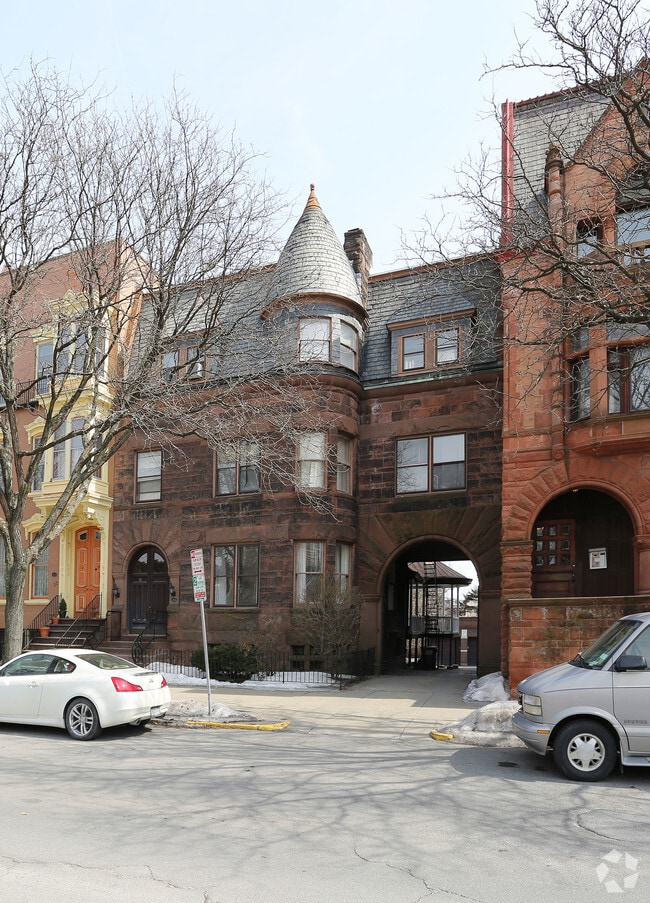 Primary Photo - 26 Willett St
