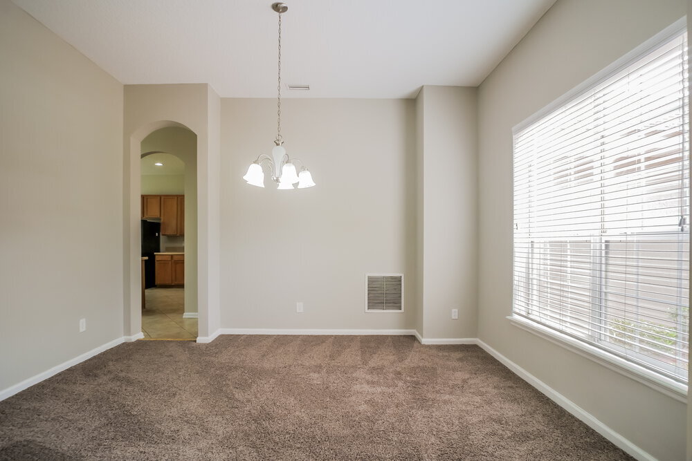 Building Photo - 644 Porta Rosa Circle