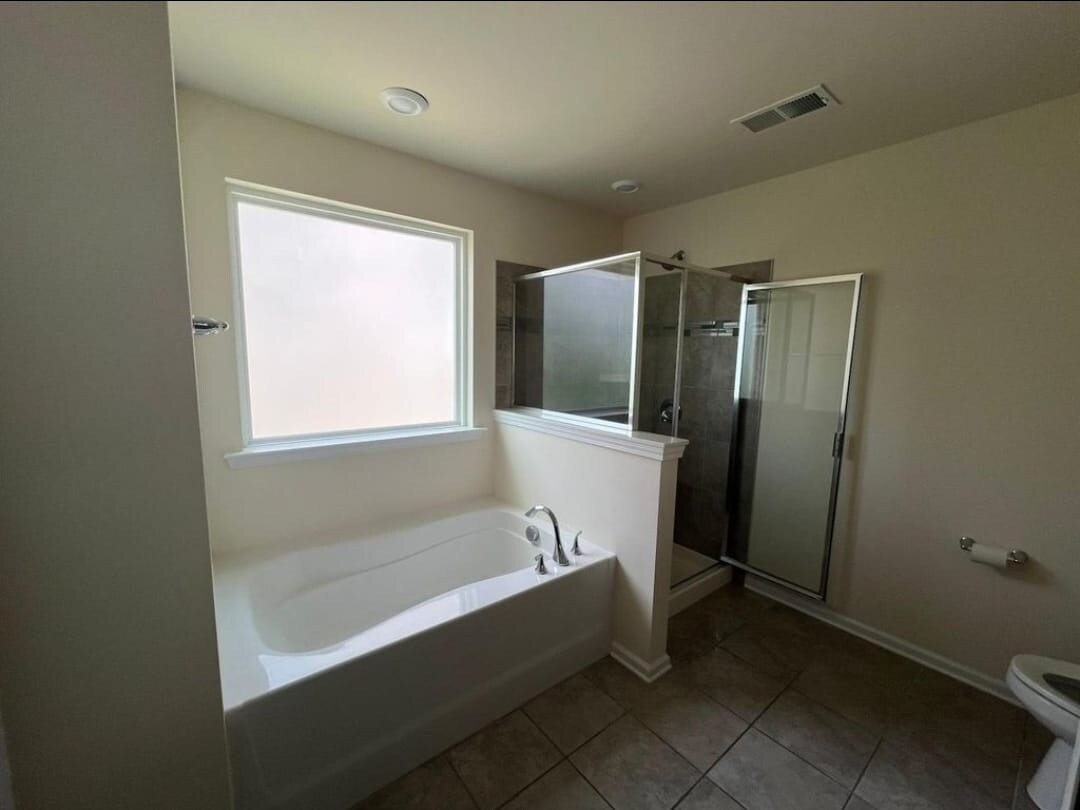 Building Photo - 10516 Ebbets Rd