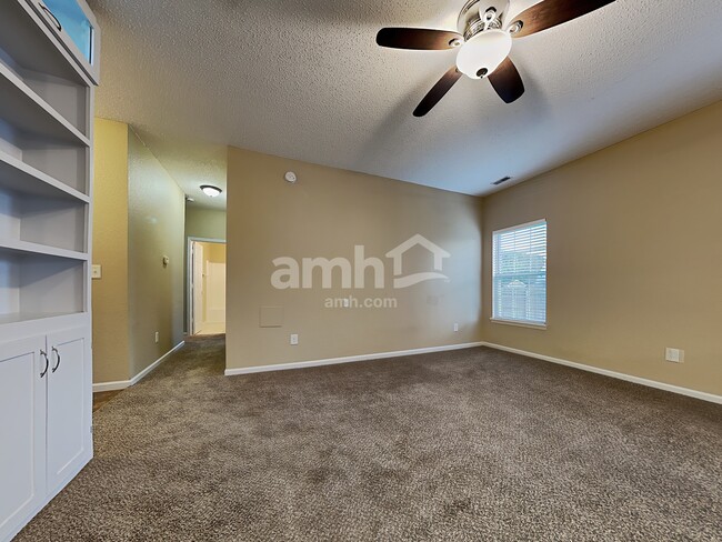 Building Photo - 6723 Harvest Ridge Ct