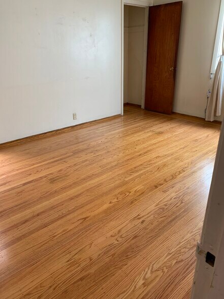 Building Photo - 1475 48th Ave