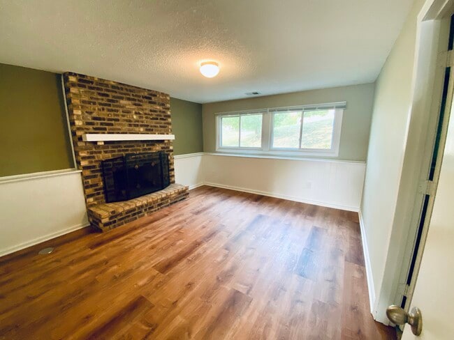 Building Photo - 2497 Copper Cliff Trail