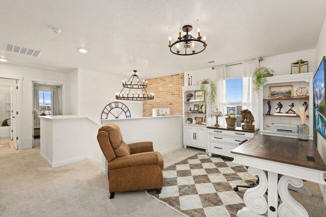 Building Photo - Upgraded 5-Bedroom Home in Immaculate Condition